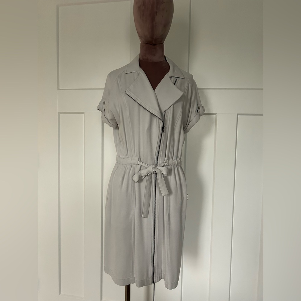 Grey Armani Exchange dress, size 4. Excellent condition, worn once. - Picture 5 of 14